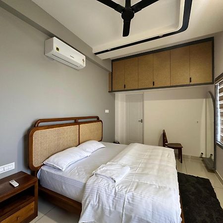 Thulasi Avenue Inn Pollachi Ngoại thất bức ảnh