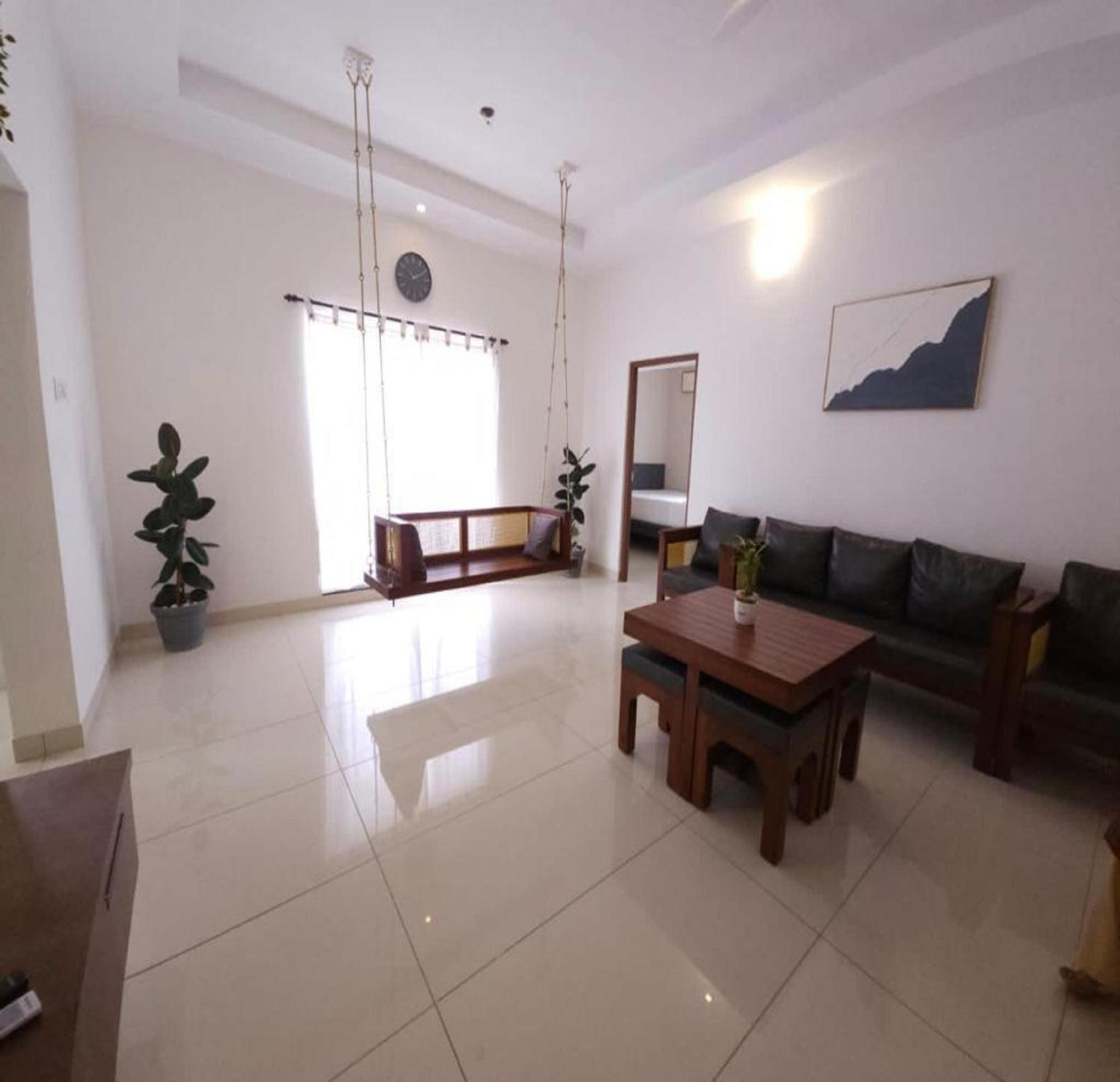 Thulasi Avenue Inn Pollachi Ngoại thất bức ảnh