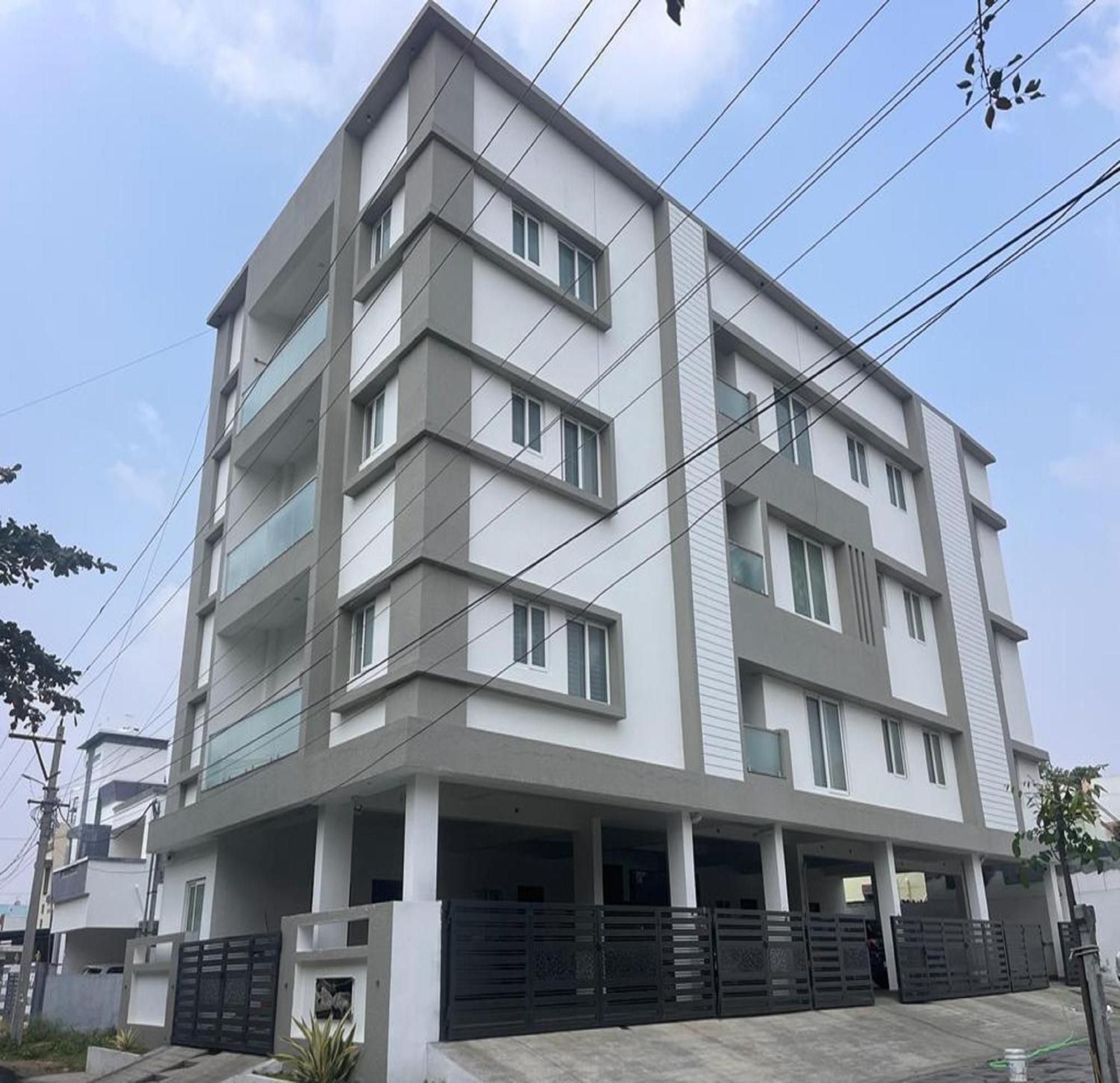 Thulasi Avenue Inn Pollachi Ngoại thất bức ảnh