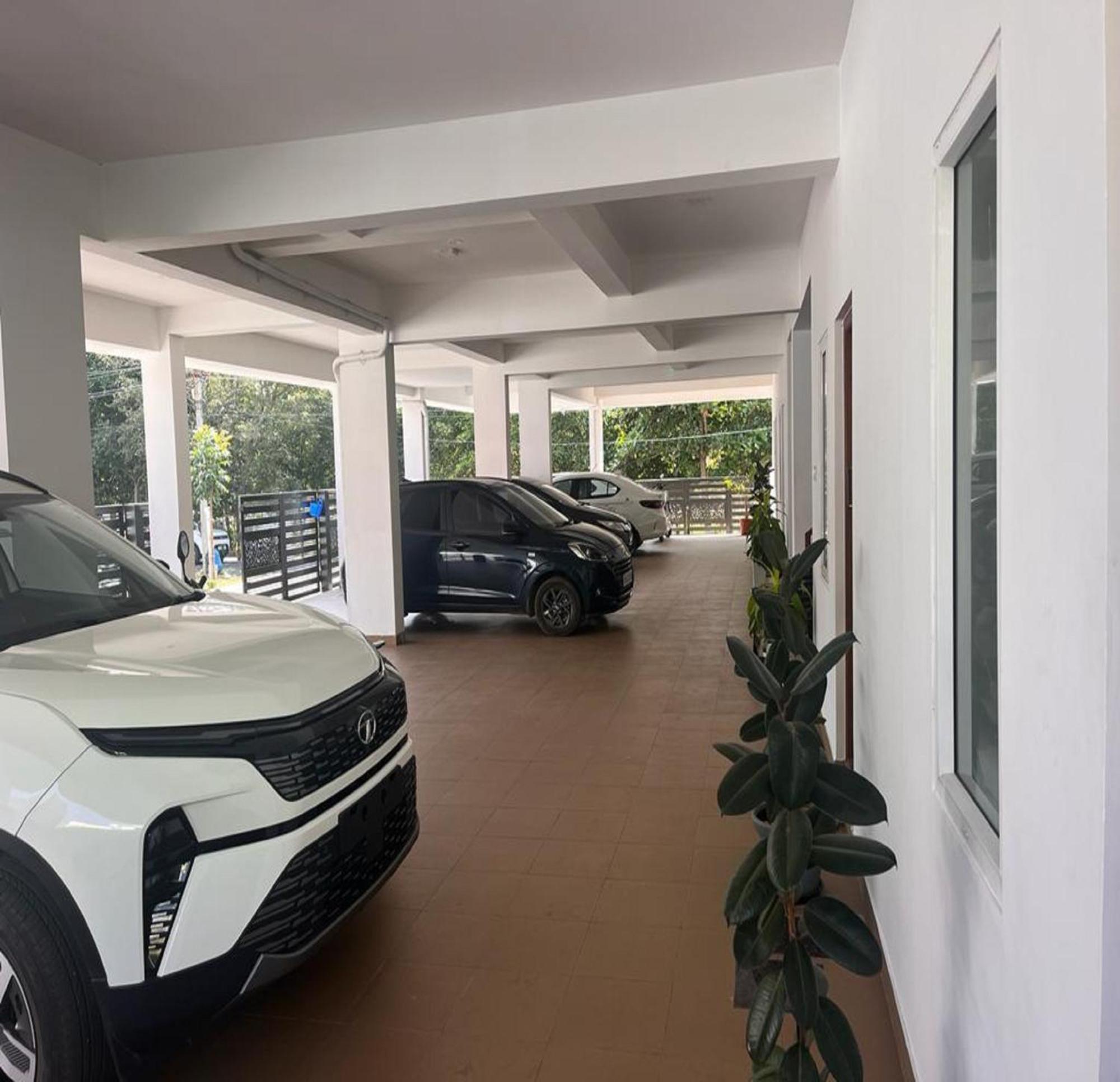 Thulasi Avenue Inn Pollachi Ngoại thất bức ảnh