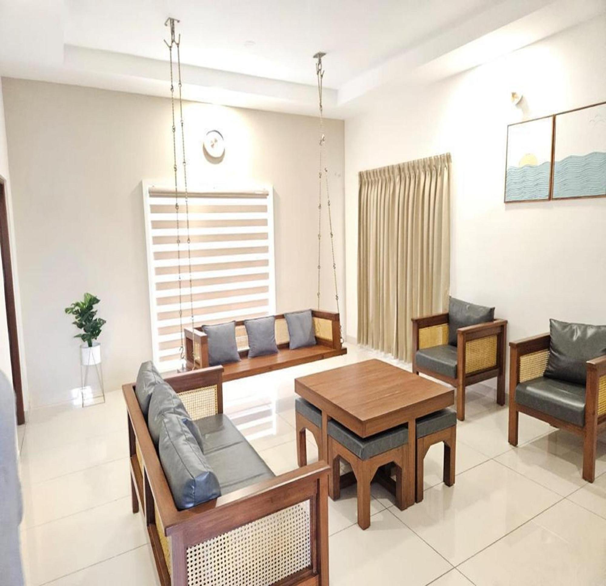 Thulasi Avenue Inn Pollachi Ngoại thất bức ảnh